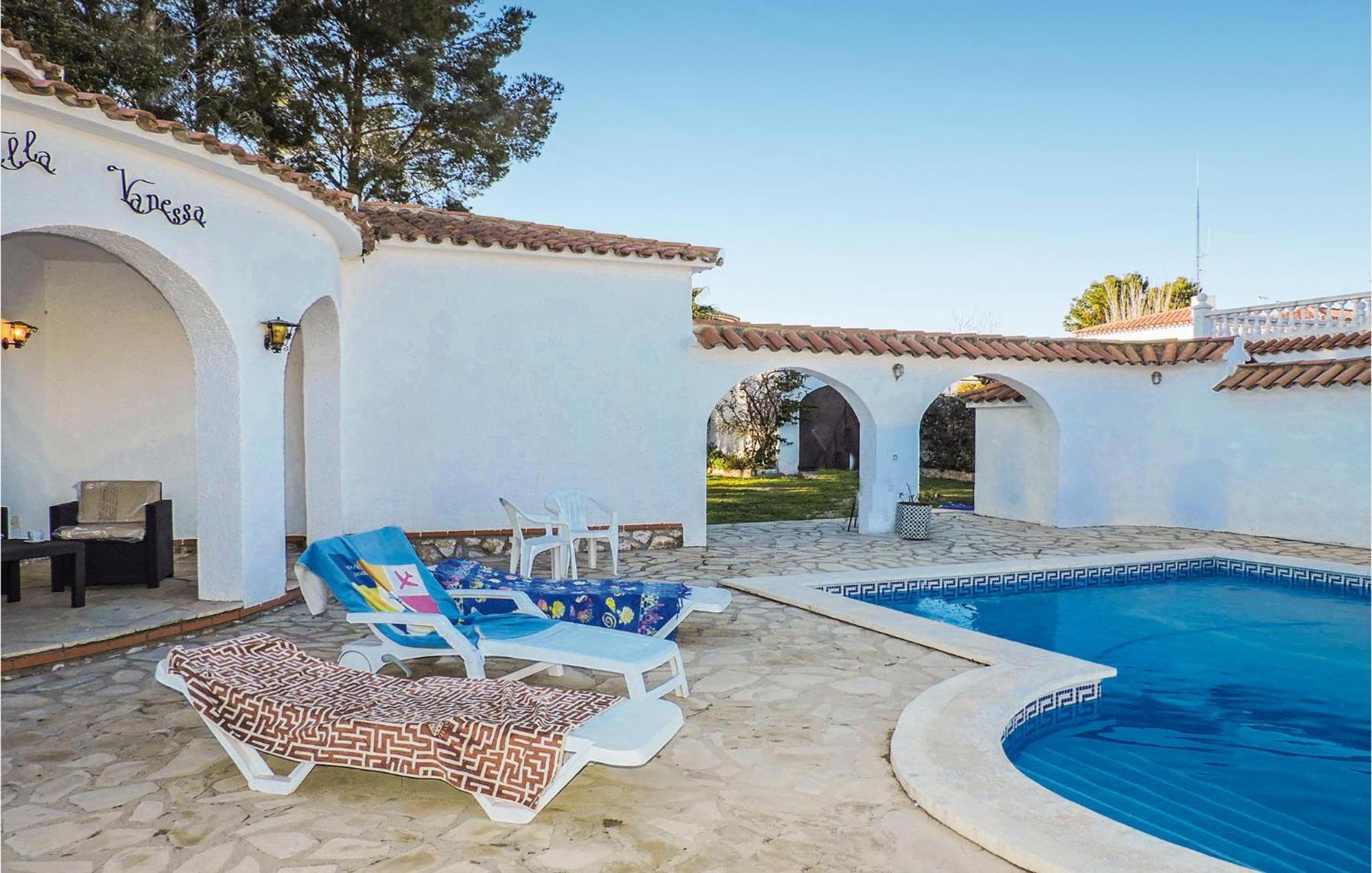 3 Bedroom Awesome In Miami Platja Ferienhaus